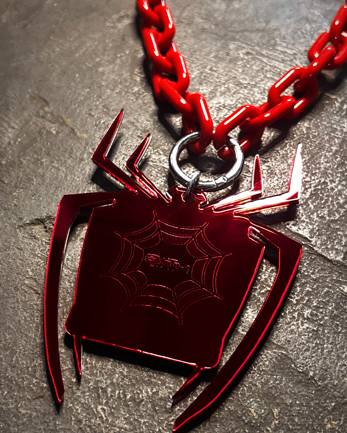 Corrente Homem-Aranha | Marvel